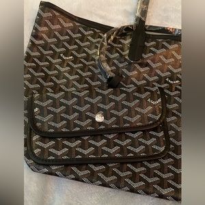 Goyard tote bag